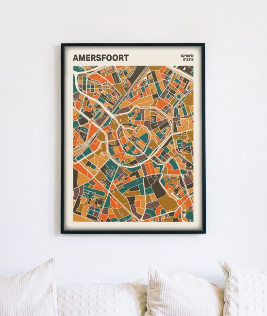 Plattegrond poster Licht Amersfoort mozaiek stl 06 mockup lijst muur bank 02 | Funky Fellow
