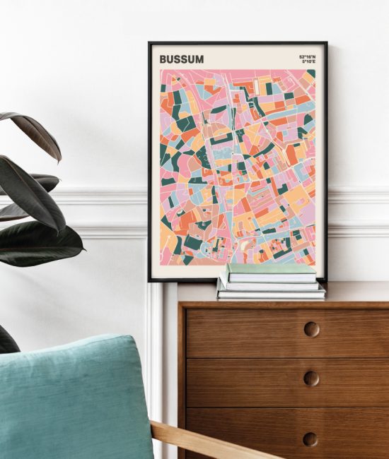 Plattegrond poster Licht Bussum mozaiek stl 04 Mockup stoel kast lijst 03 | Funky Fellow