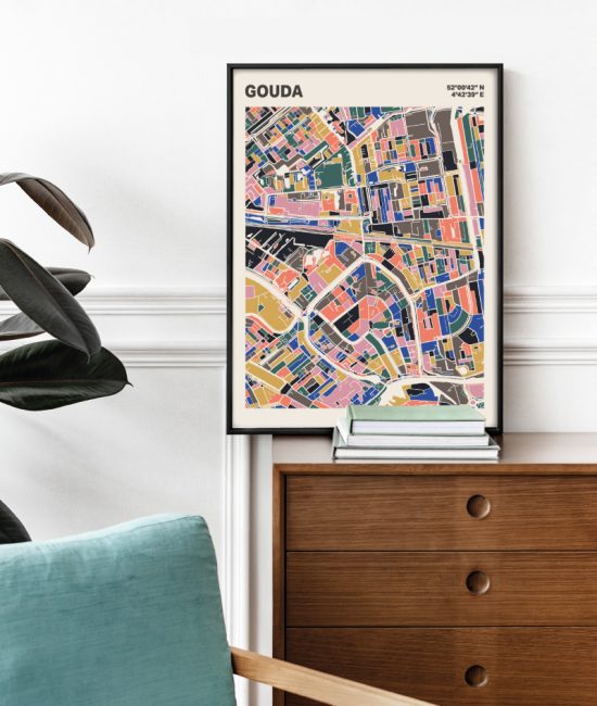 Plattegrond poster Licht Gouda mozaiek stl 05 Mockup stoel kast lijst 03 | Funky Fellow