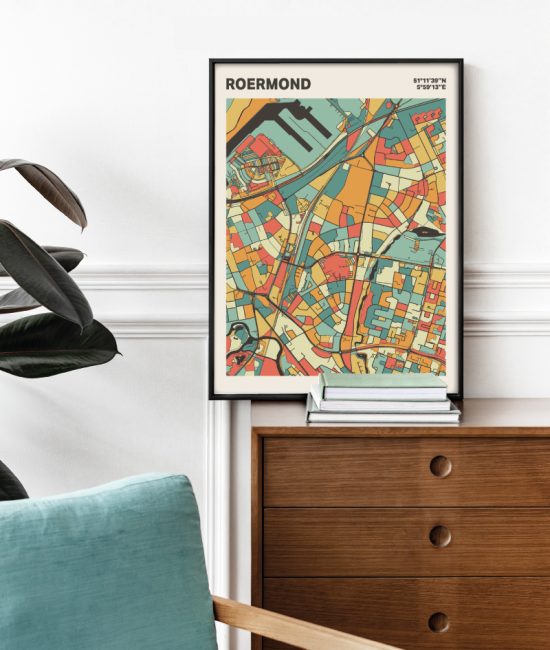Plattegrond poster Licht Roermond mozaiek stl 08 Mockup stoel kast lijst 03 | Funky Fellow