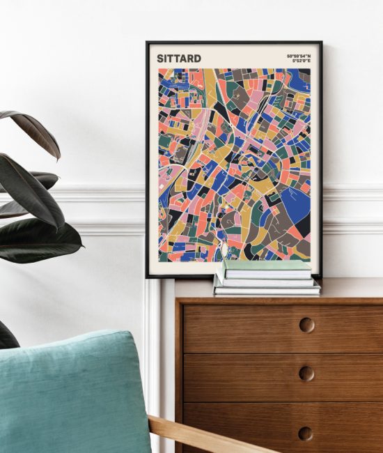 Plattegrond poster Licht Sittard mozaiek stl 05 Mockup stoel kast lijst 03 | Funky Fellow