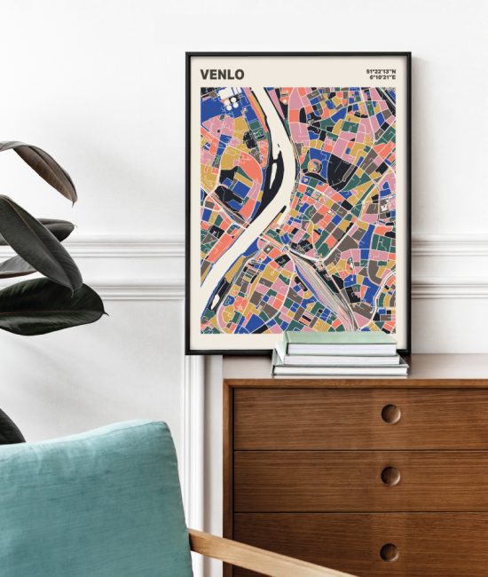Plattegrond poster Licht Venlo mozaiek stl 05 Mockup stoel kast lijst 03 | Funky Fellow