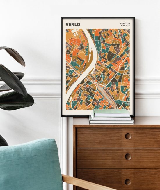 Plattegrond poster Licht Venlo mozaiek stl 06 Mockup stoel kast lijst 03 | Funky Fellow